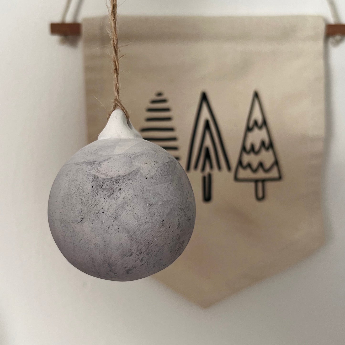 Marbled effect Baubles